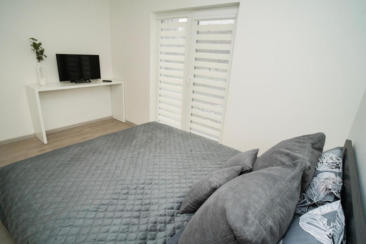 The Private Garden House Apartment Kaunas Luaran gambar