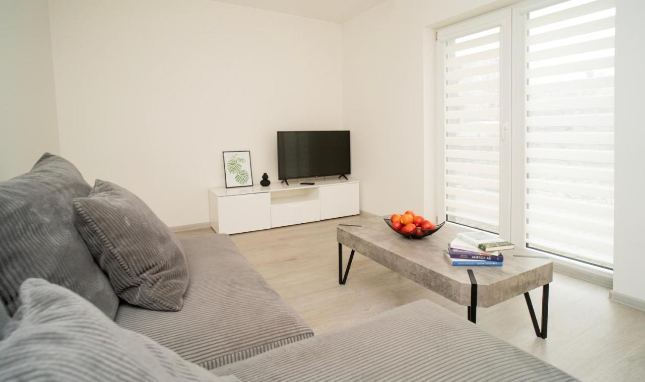 The Private Garden House Apartment Kaunas Luaran gambar