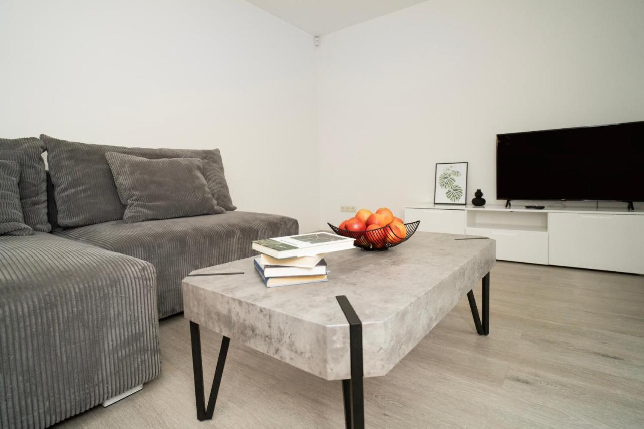 The Private Garden House Apartment Kaunas Luaran gambar
